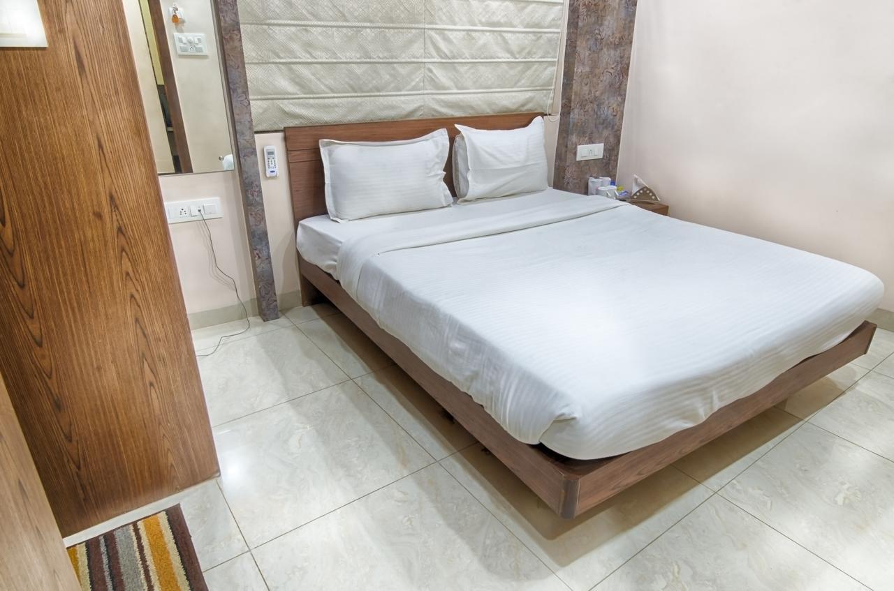 The Oval Hotel Kolkata